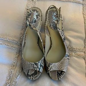 Cole Haan Maria Sharipova air renfrow.ot.sling Color: Nturk Python Size 11